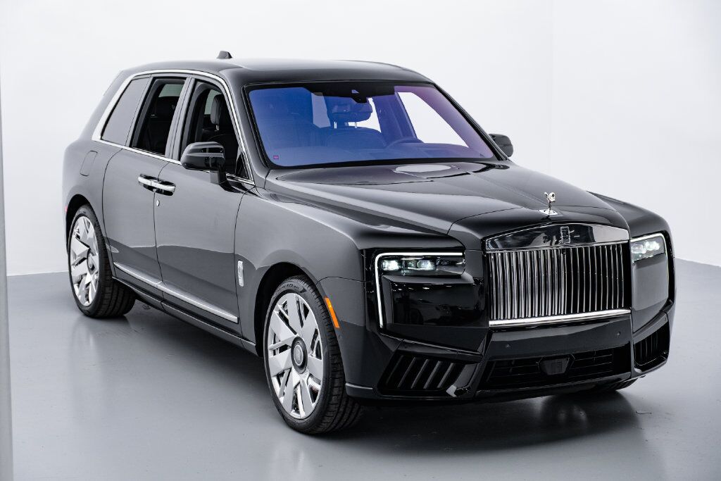 2025 Rolls-Royce Cullinan Base