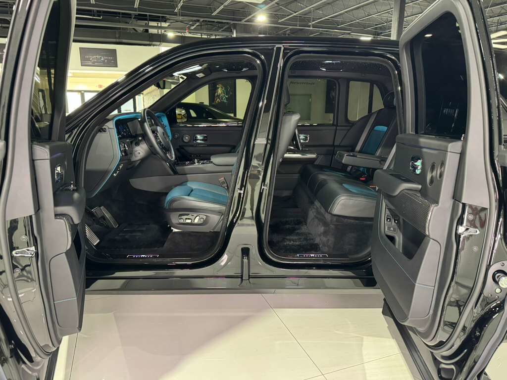 2025 Rolls-Royce Cullinan Black Badge Fort Lauderdale FL