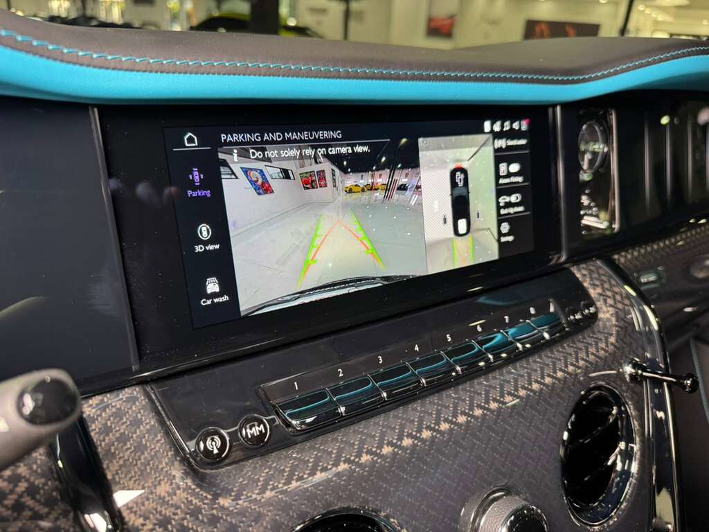 2025 Rolls-Royce Cullinan Black Badge body kit,Black Diamond paint,bespoke interior,Bespoke Audio,rear infotainment AND MORE!! Fort Lauderdale FL