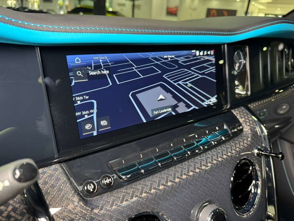 2025 Rolls-Royce Cullinan Black Badge body kit,Black Diamond paint,bespoke interior,Bespoke Audio,rear infotainment AND MORE!! Fort Lauderdale FL