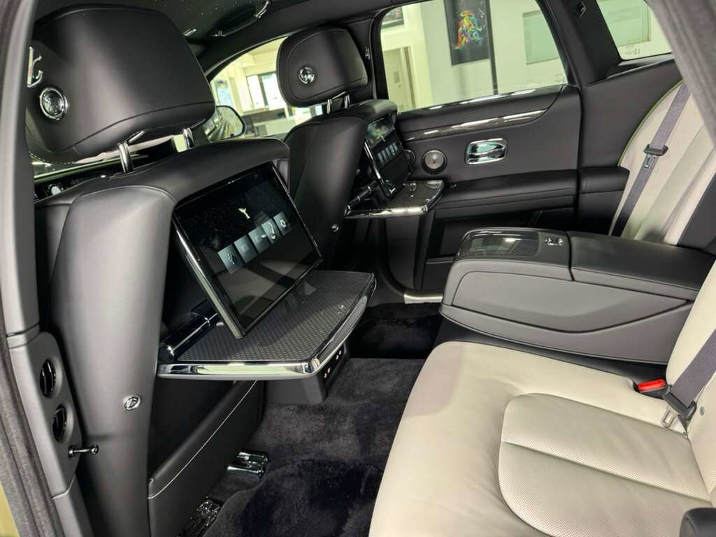 2025 Rolls-Royce Ghost Black Badge Pebble Beach '25 display car! Iced Dark olive paint,Bespoke interior,Bespoke audio &MORE Fort Lauderdale FL