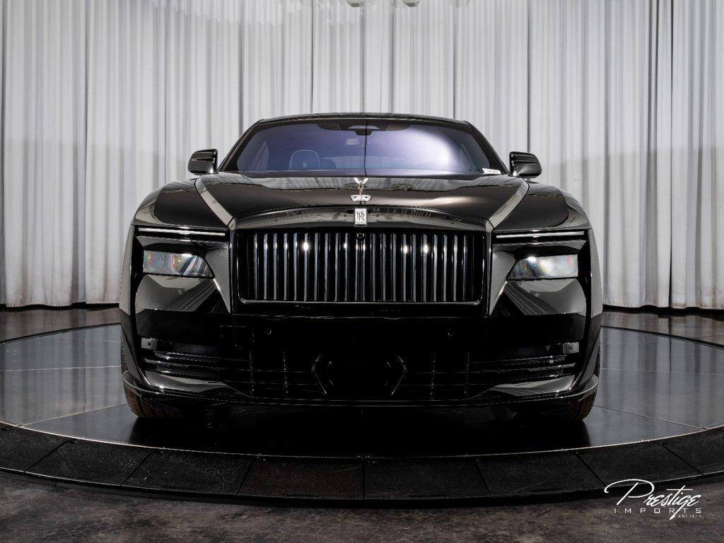 2025 Rolls-Royce Spectre .