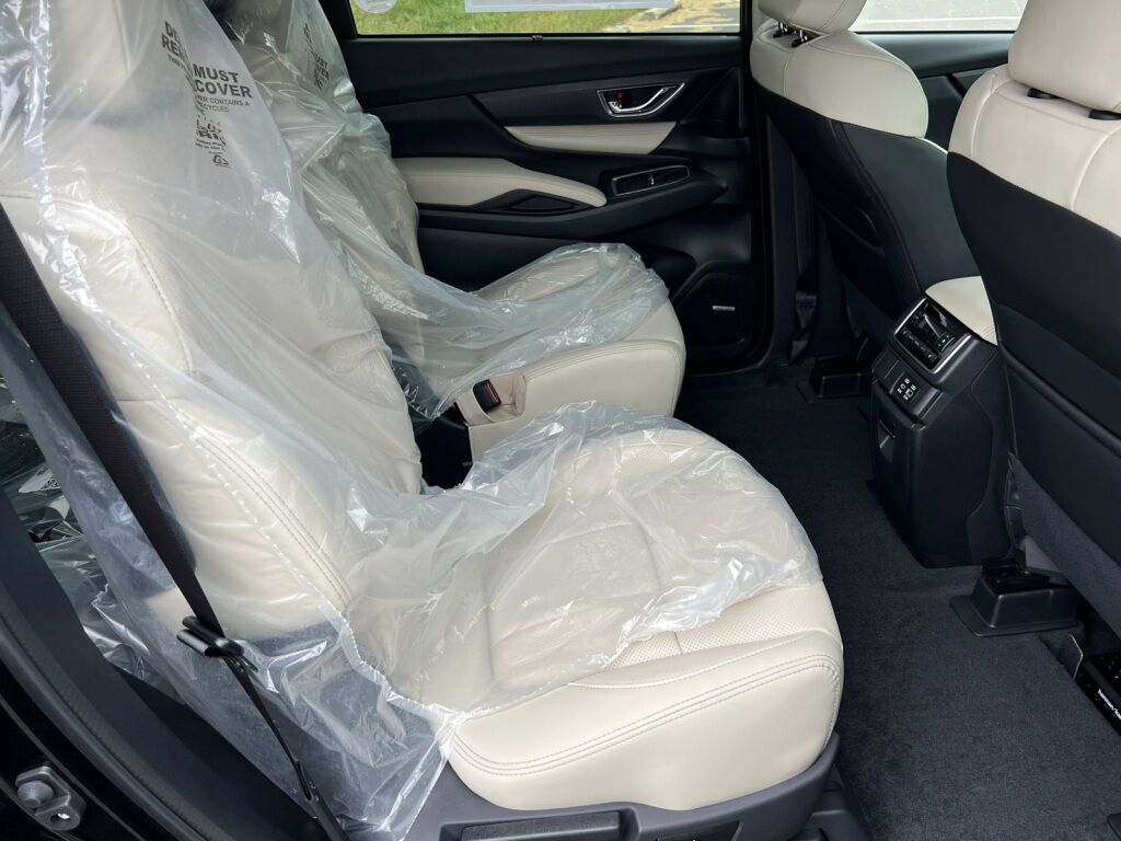 2025 Subaru Ascent Limited Hagerstown MD