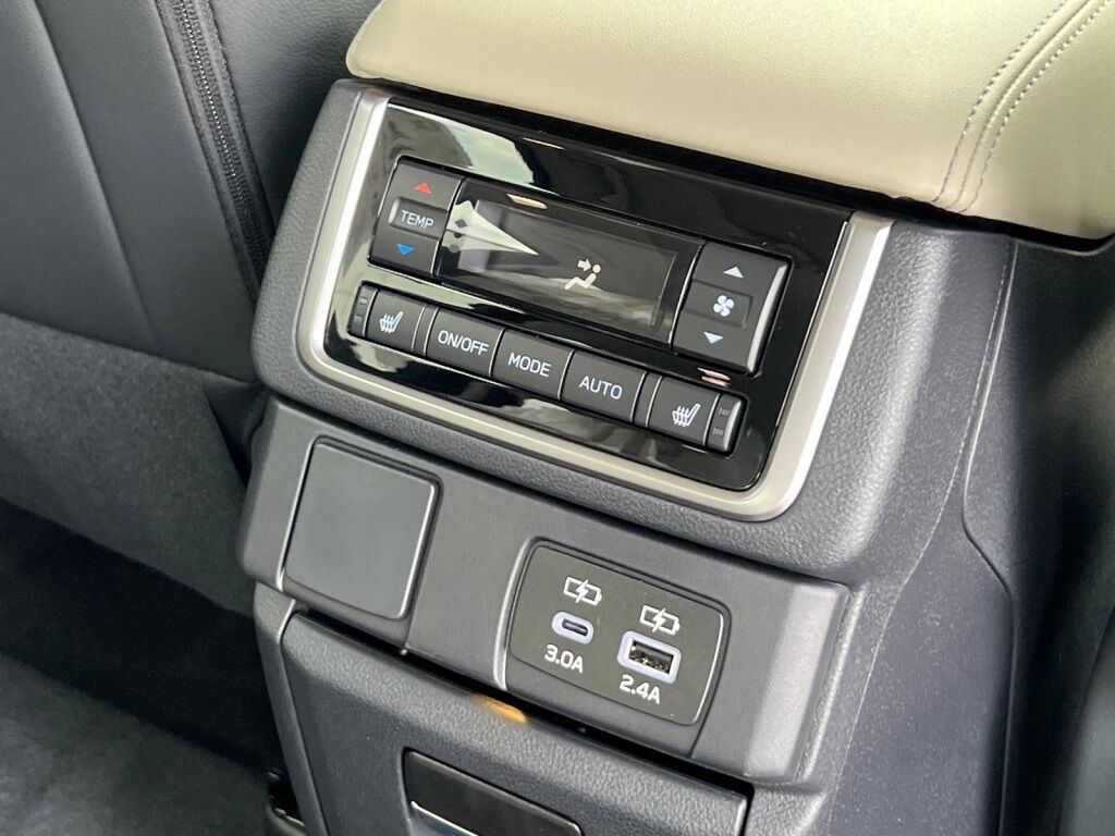 2025 Subaru Ascent Limited Hagerstown MD