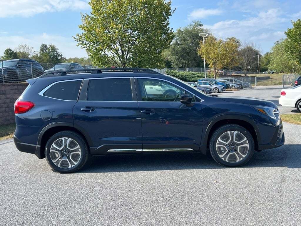 2025 Subaru Ascent Limited Hagerstown MD