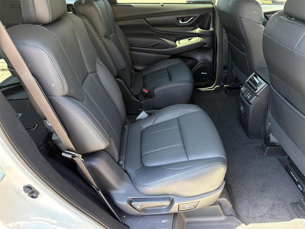 2025 Subaru Ascent Onyx Edition Touring Hagerstown MD