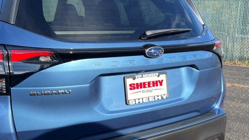 2025 Subaru FORESTER Limited Fredericksburg VA