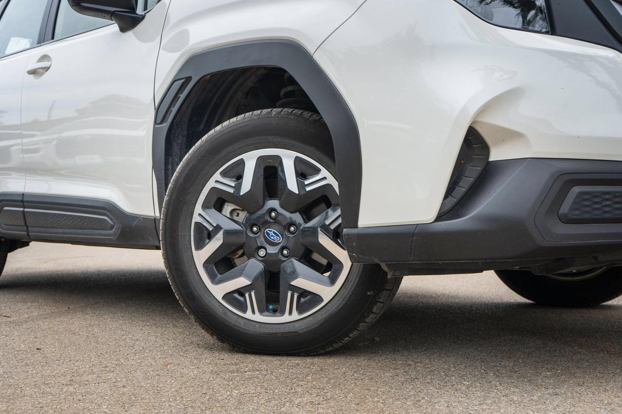2025 Subaru Forester Base