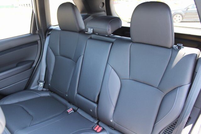 2025 Subaru Forester Hybrid Limited Klamath Falls OR