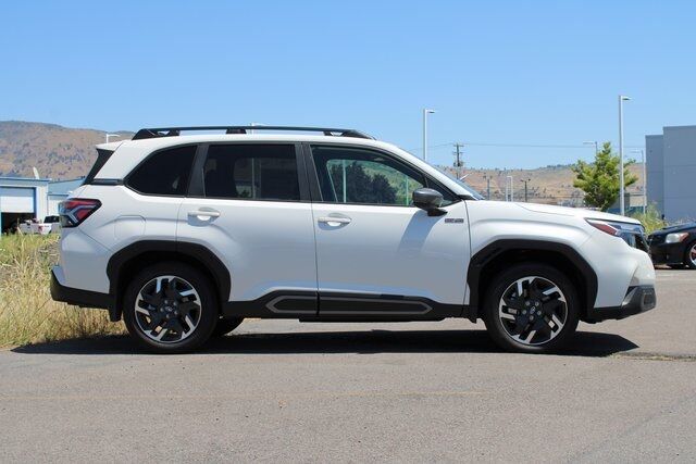 2025 Subaru Forester Hybrid Limited Klamath Falls OR
