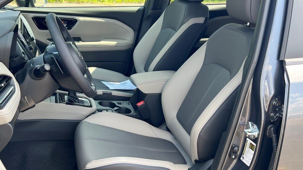 2025 Subaru Forester Hybrid Limited Fredericksburg VA