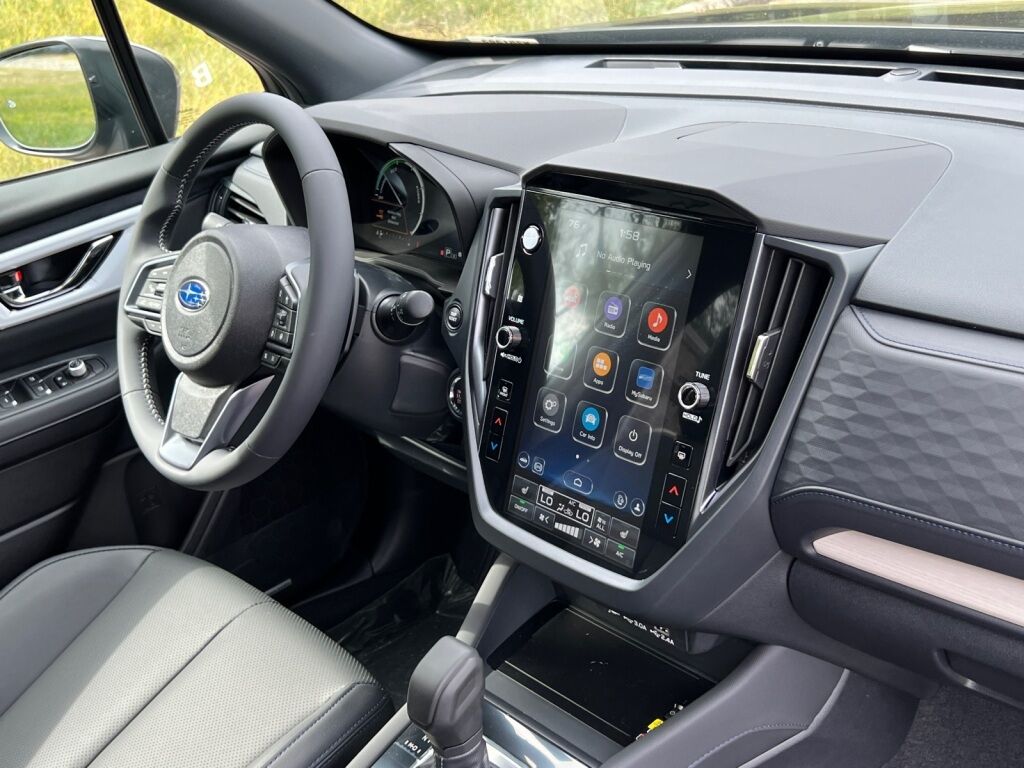 2025 Subaru Forester Hybrid Limited Hagerstown MD