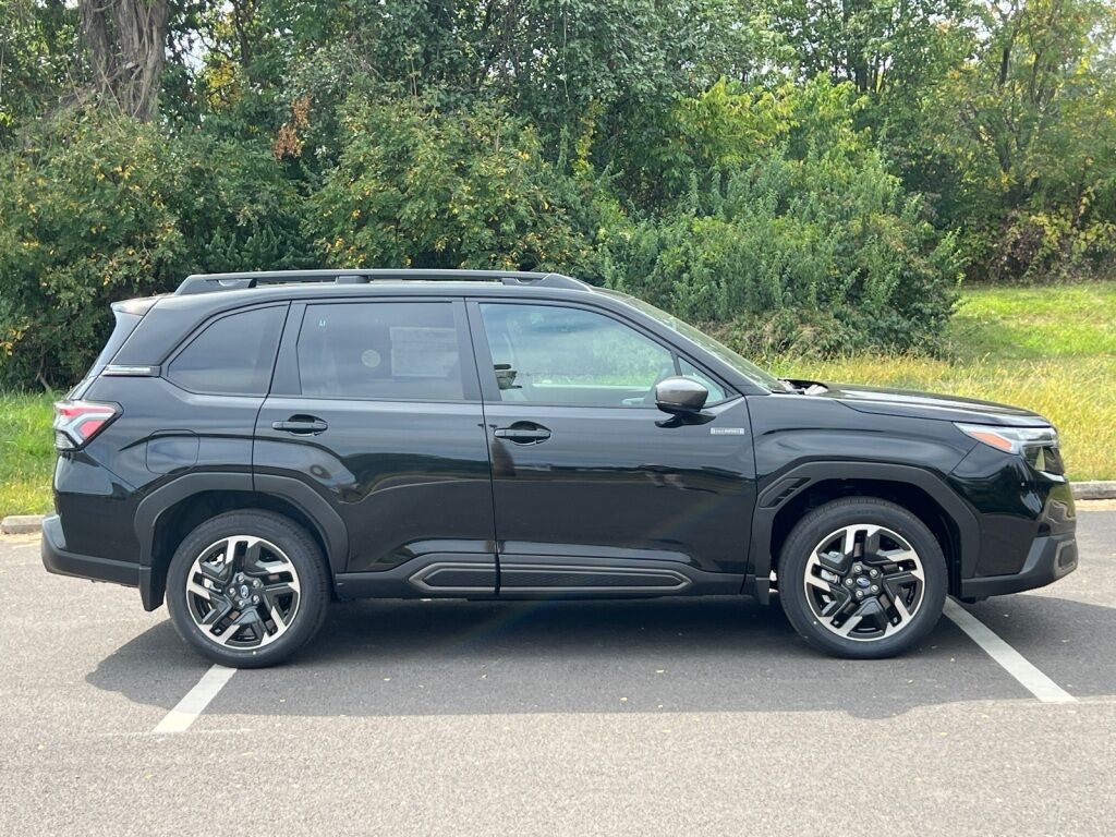 2025 Subaru Forester Hybrid Limited Hagerstown MD