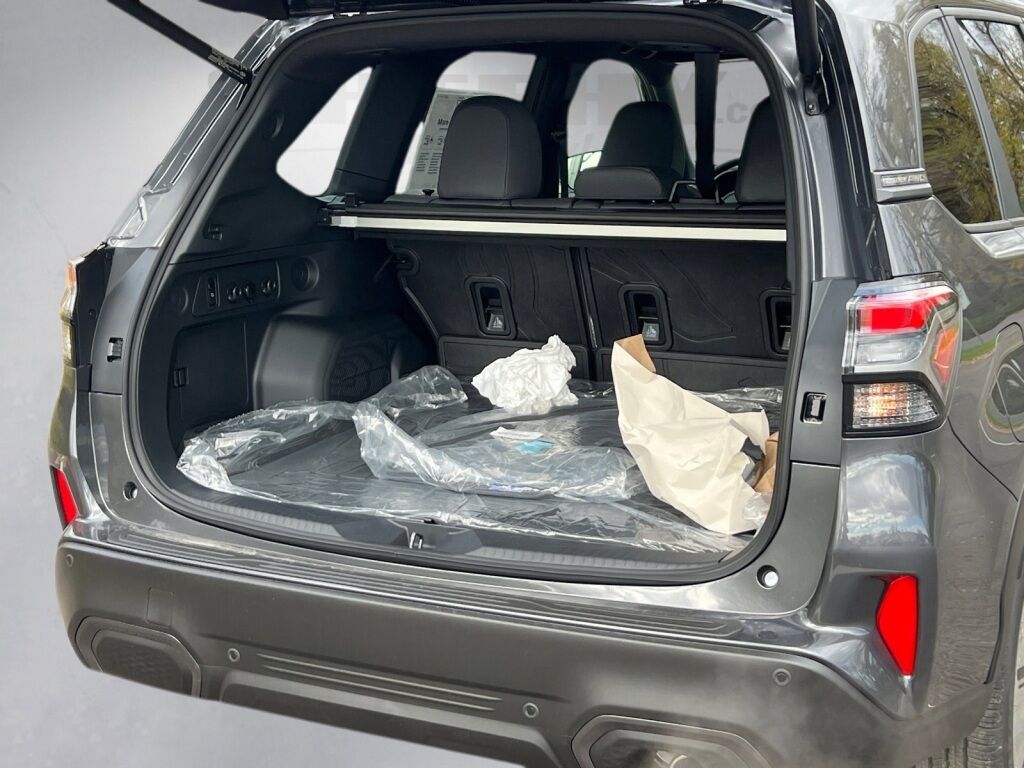 2025 Subaru Forester Hybrid Limited Hagerstown MD