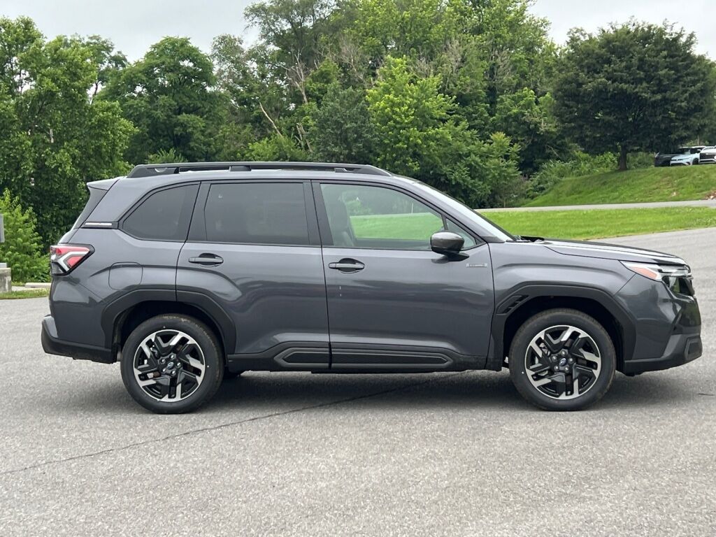 2025 Subaru Forester Hybrid Limited Hagerstown MD