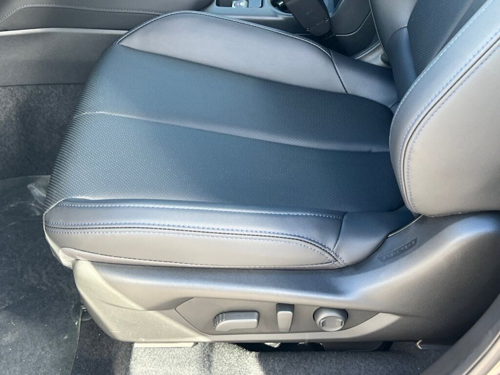 2025 Subaru Forester Hybrid Limited Hagerstown MD