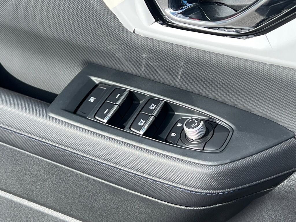 2025 Subaru Forester Hybrid Limited Hagerstown MD