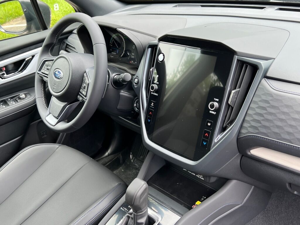 2025 Subaru Forester Hybrid Limited Hagerstown MD