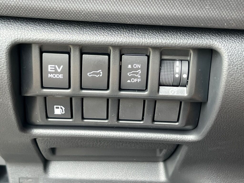 2025 Subaru Forester Hybrid Limited Hagerstown MD