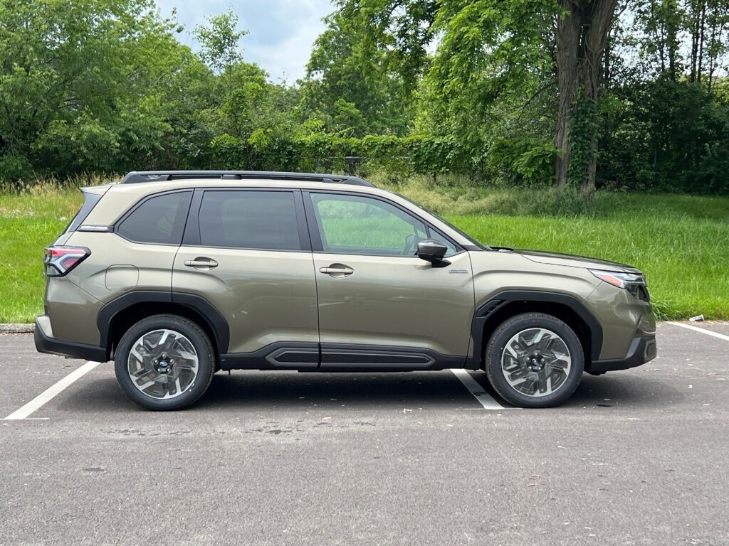2025 Subaru Forester Hybrid Limited Hagerstown MD