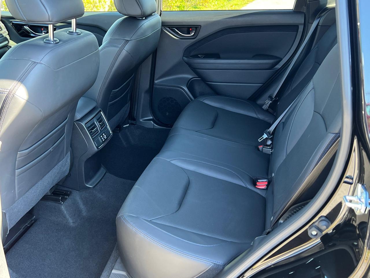 2025 Subaru Forester Hybrid Limited Hagerstown MD