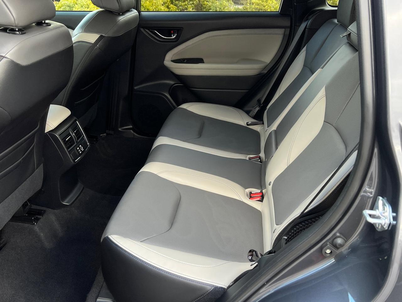 2025 Subaru Forester Hybrid Limited Hagerstown MD