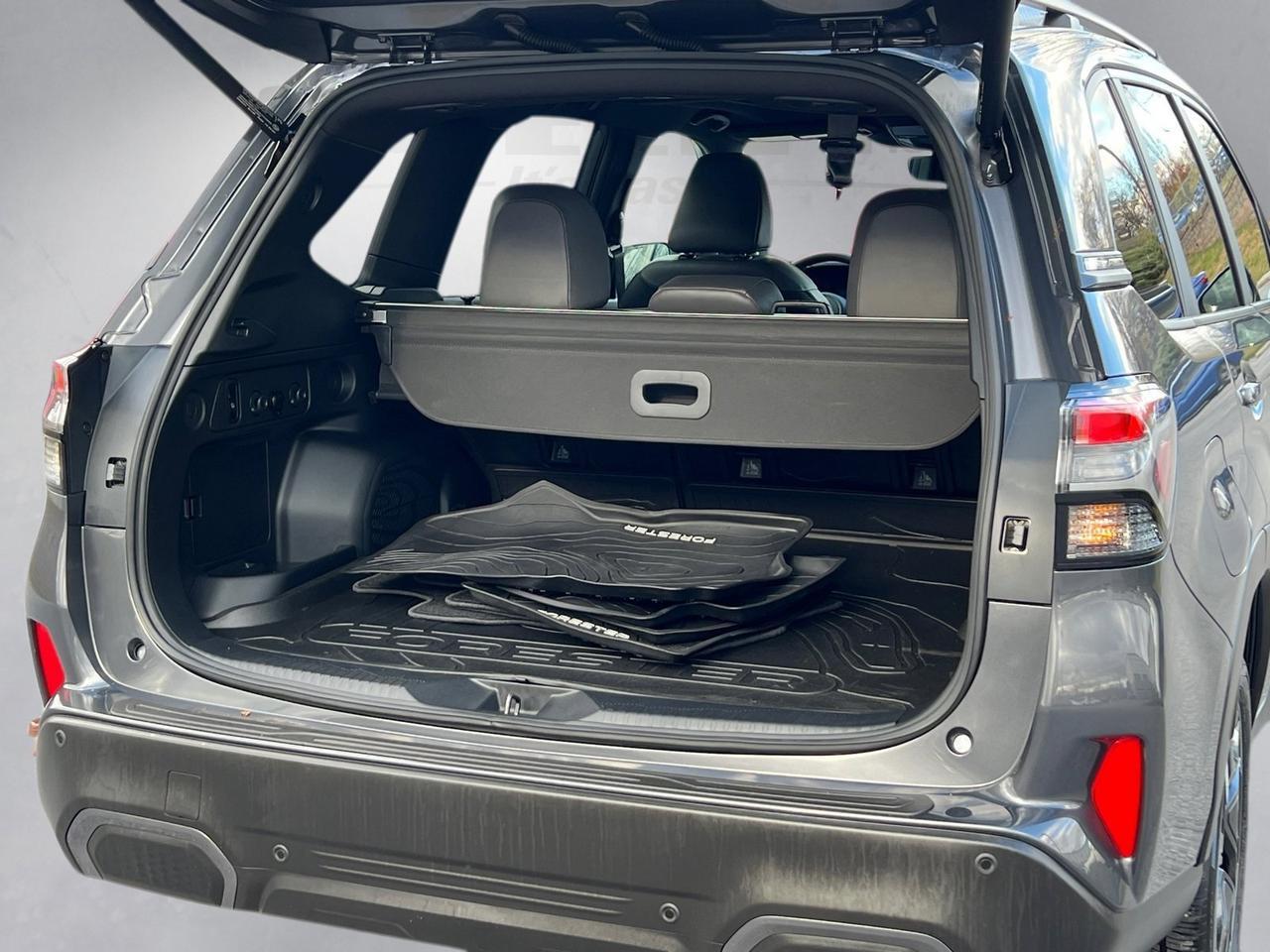 2025 Subaru Forester Hybrid Limited Hagerstown MD