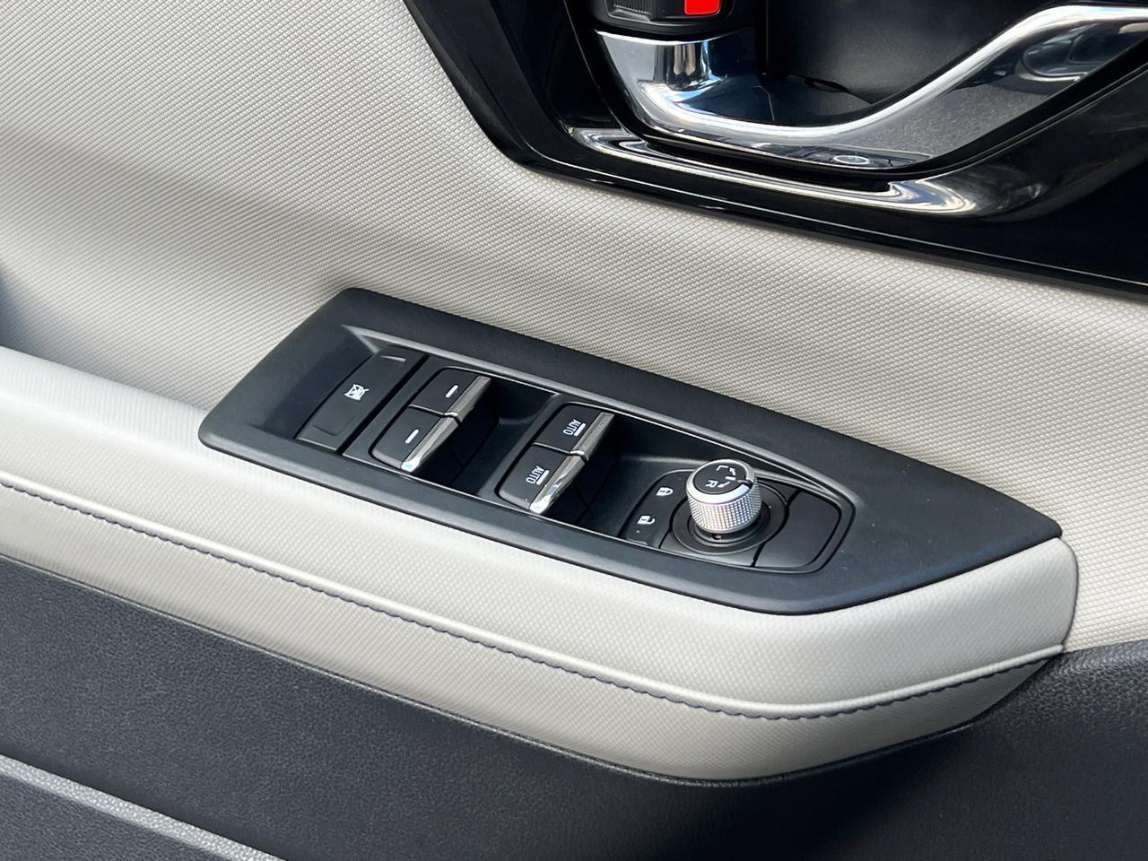 2025 Subaru Forester Hybrid Limited Hagerstown MD