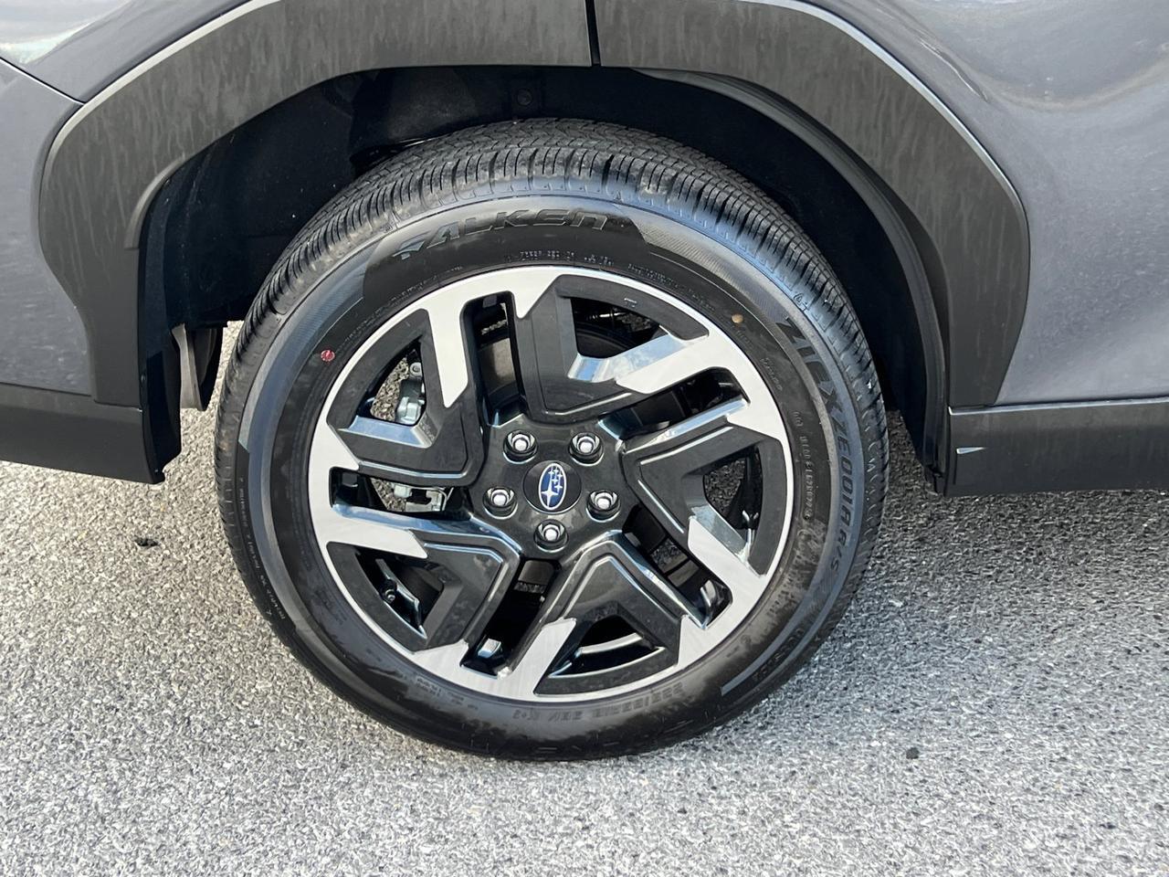 2025 Subaru Forester Hybrid Limited Hagerstown MD