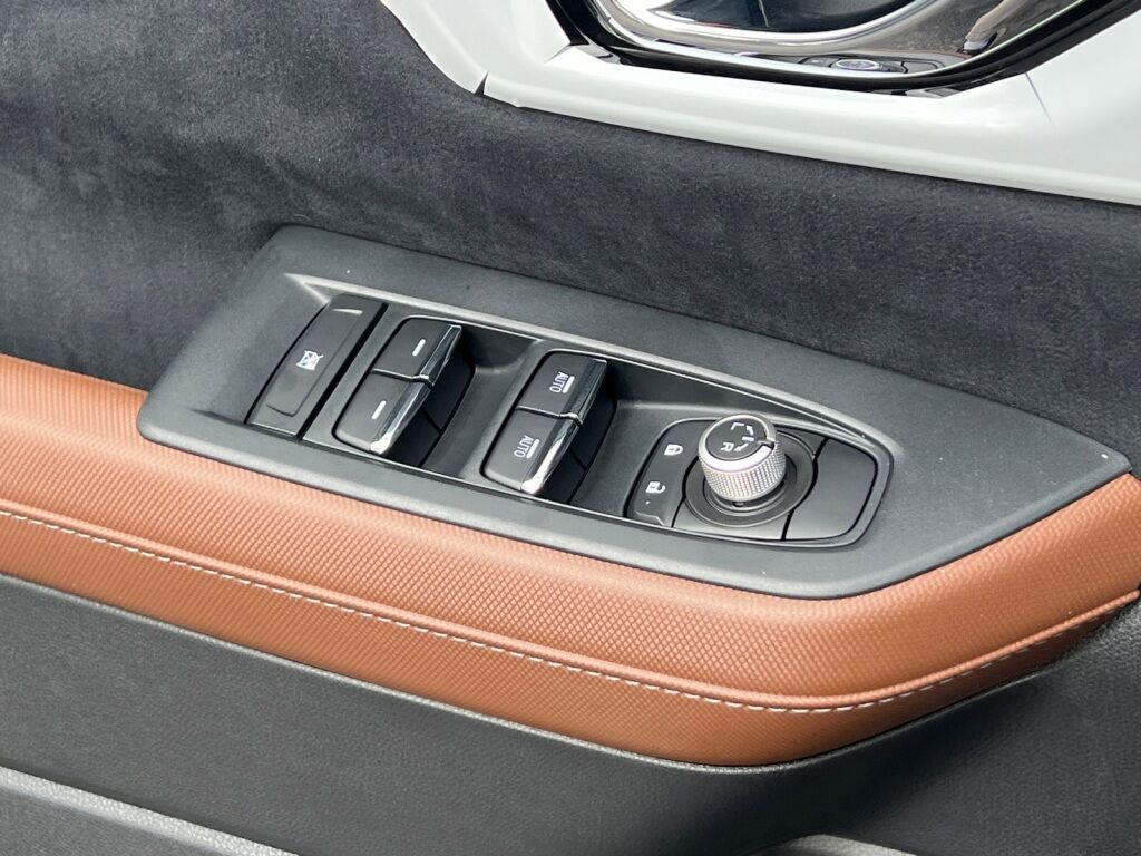 2025 Subaru Forester Hybrid Touring Hagerstown MD