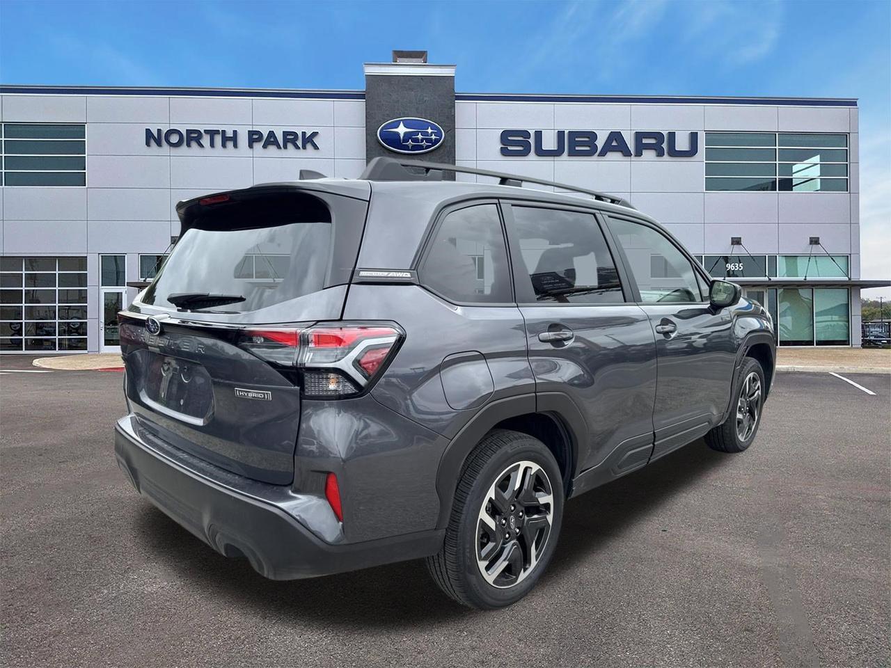 2025 Subaru Forester Premium Hybrid