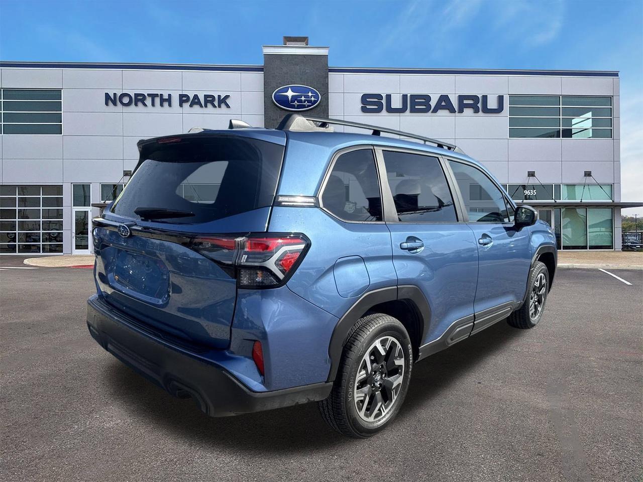 2025 Subaru Forester Premium