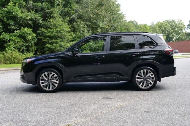 2025 Subaru Forester Touring AWD / Cooled Seats / Sunroof / NAV! High Point NC