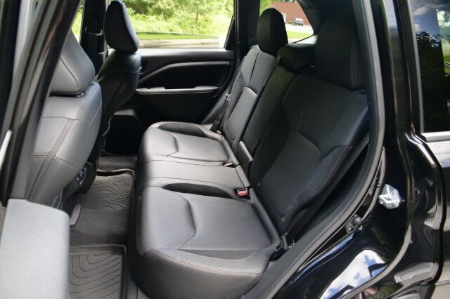 2025 Subaru Forester Touring AWD / Cooled Seats / Sunroof / NAV! High Point NC