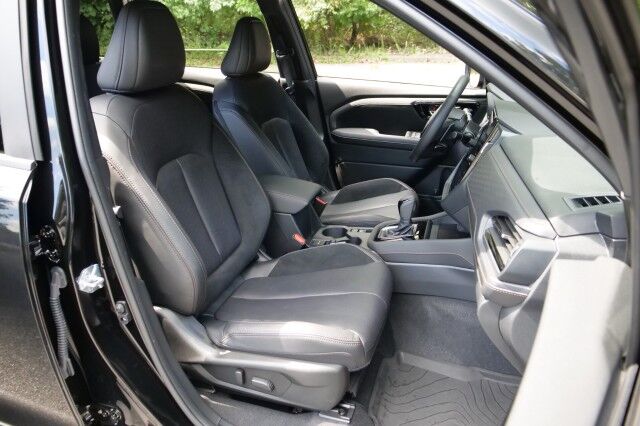 2025 Subaru Forester Touring AWD / Cooled Seats / Sunroof / NAV! High Point NC