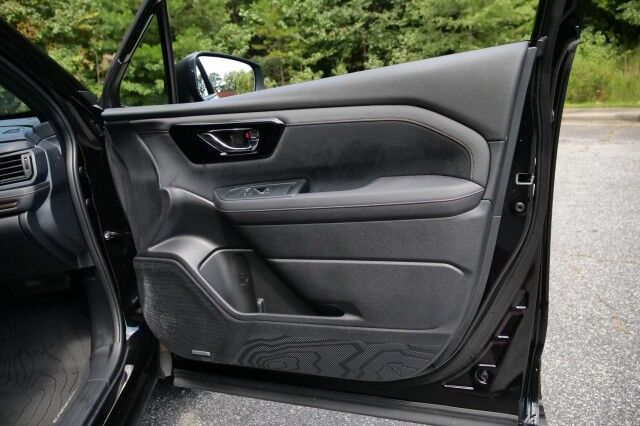2025 Subaru Forester Touring AWD / Cooled Seats / Sunroof / NAV! High Point NC