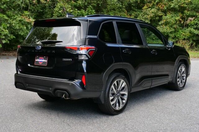 2025 Subaru Forester Touring AWD / Cooled Seats / Sunroof / NAV! High Point NC