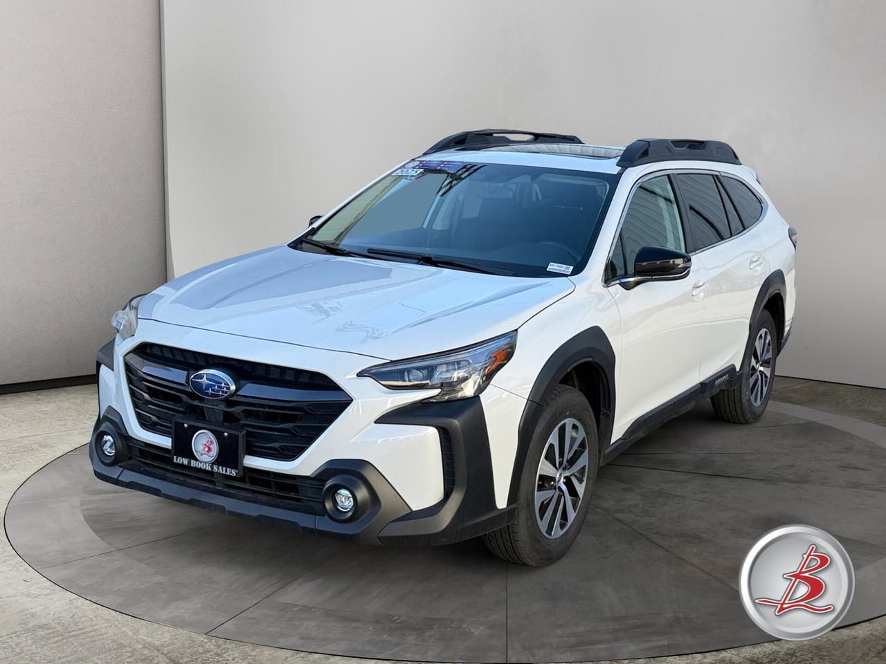 2025 Subaru OUTBACK Premium