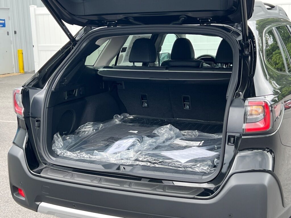 2025 Subaru Outback Limited Hagerstown MD