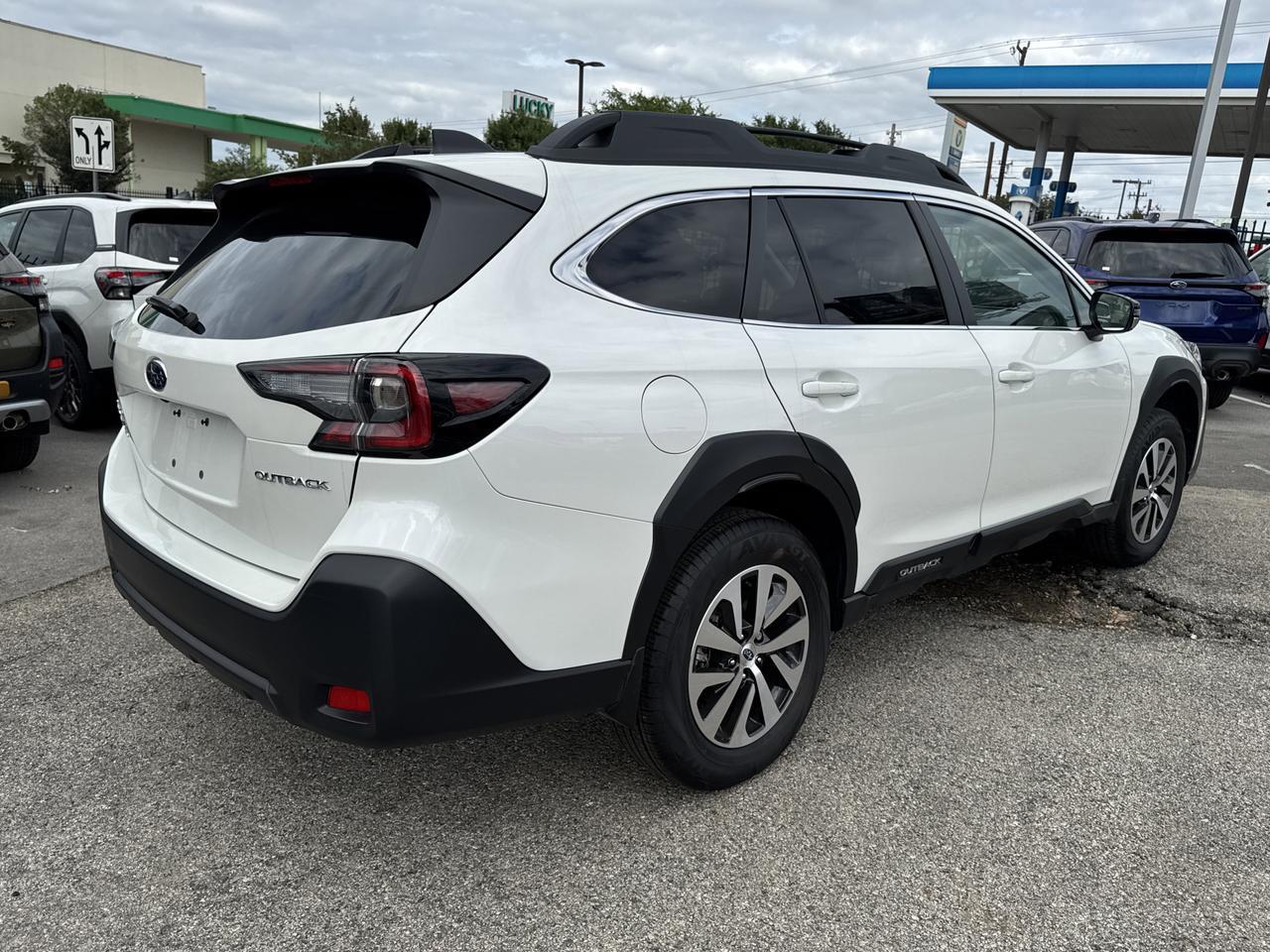 2025 Subaru Outback Premium