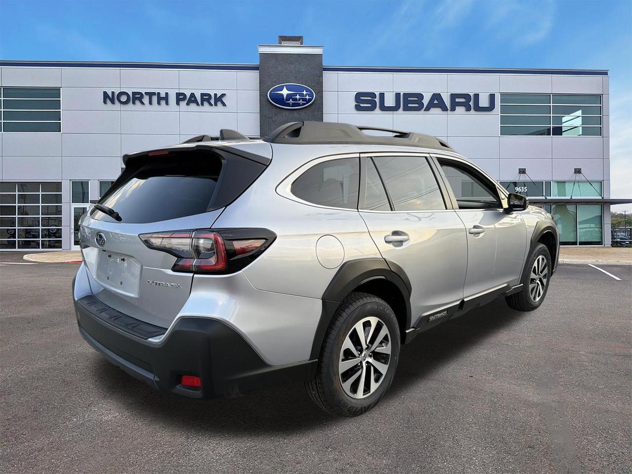 2025 Subaru Outback Premium