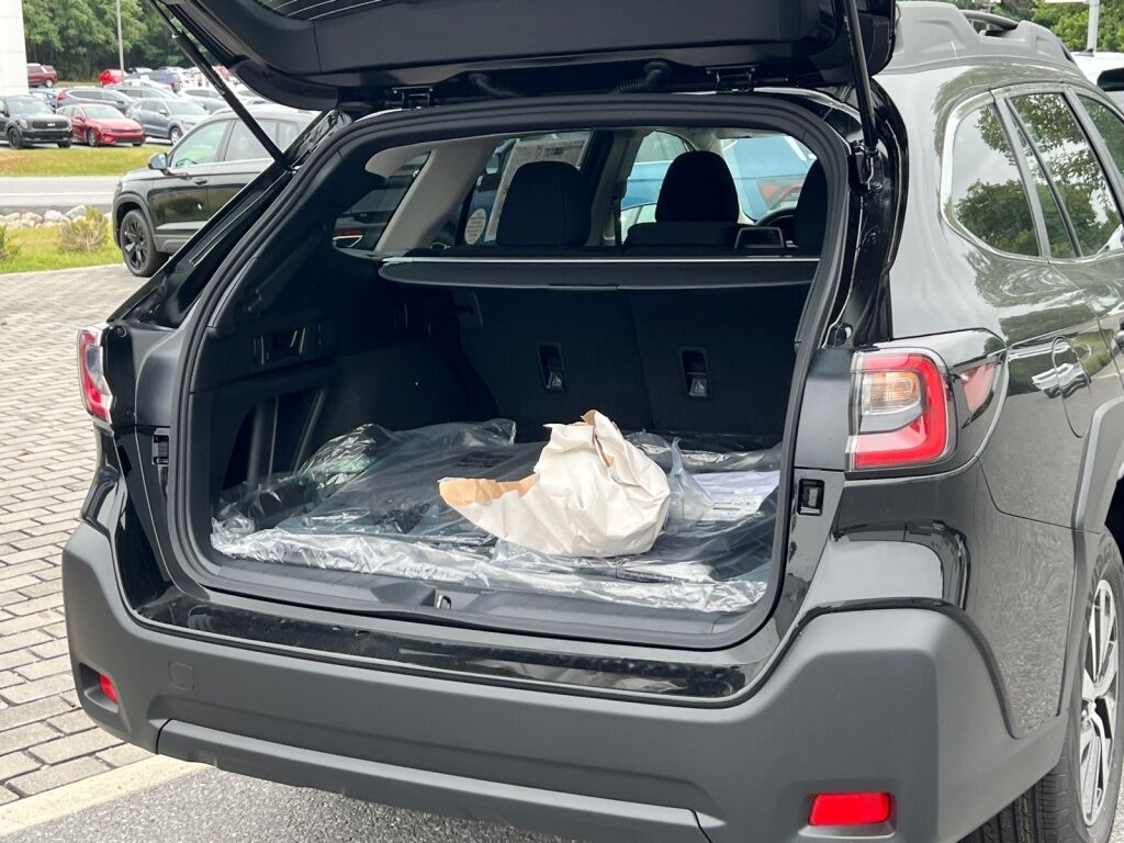 2025 Subaru Outback Premium Hagerstown MD