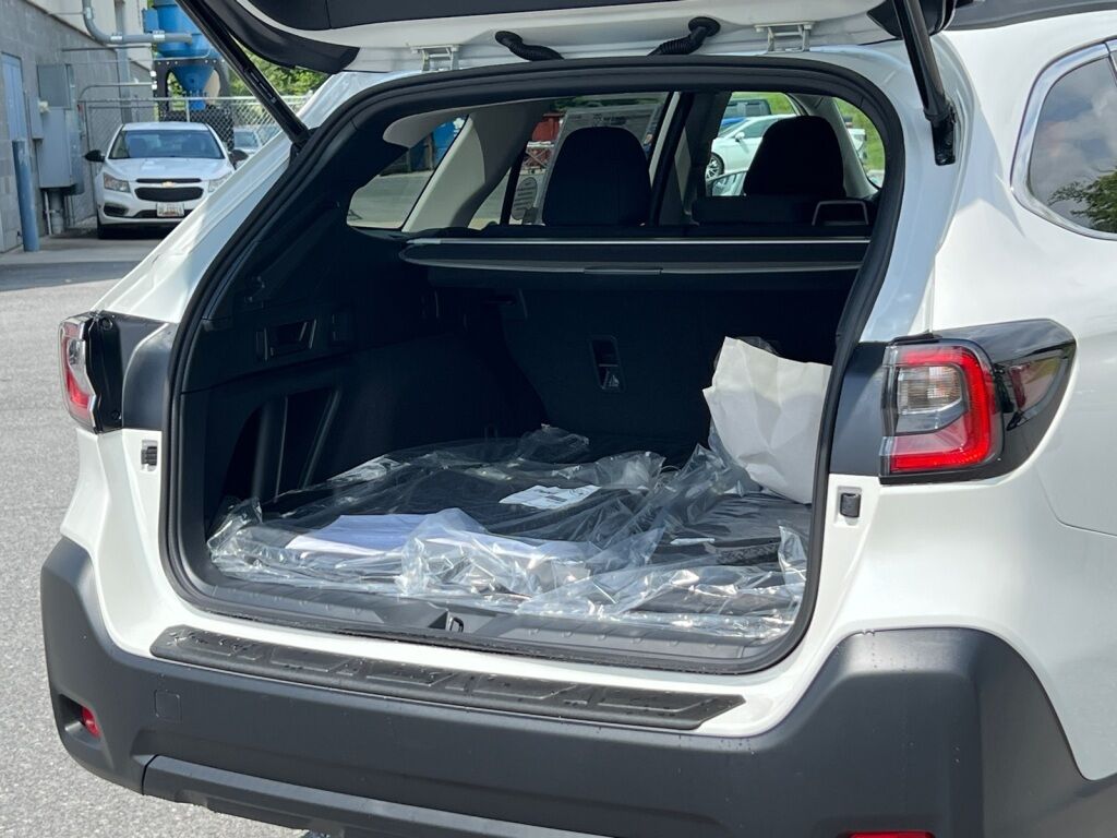 2025 Subaru Outback Premium Hagerstown MD