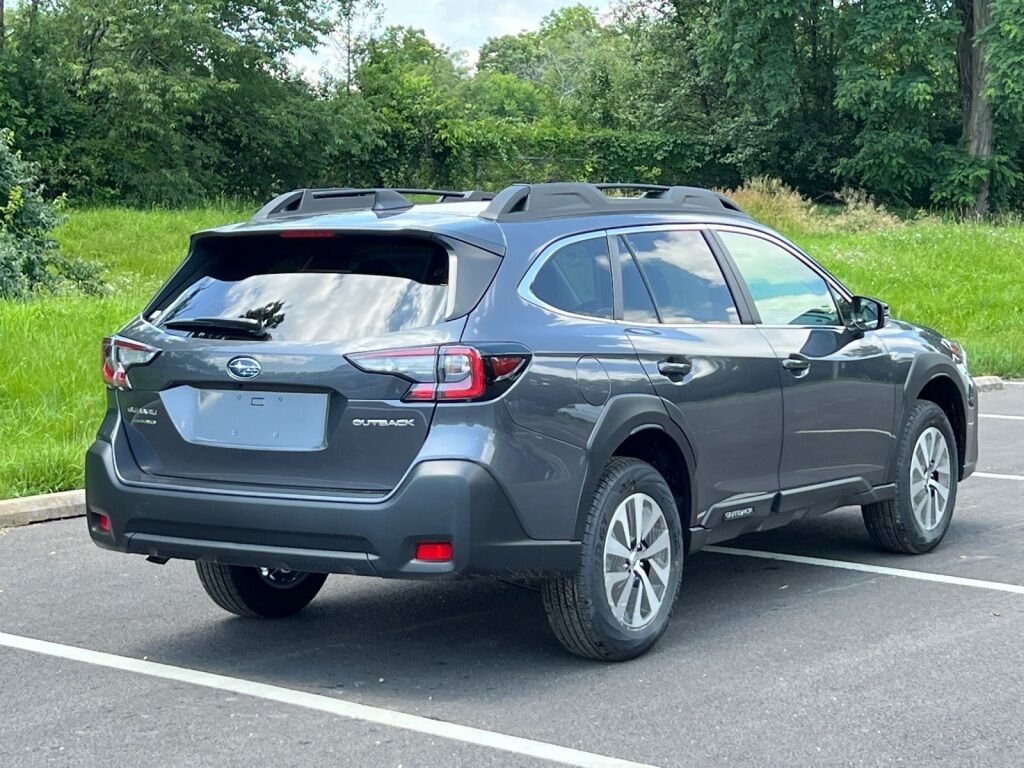 2025 Subaru Outback Premium Hagerstown MD