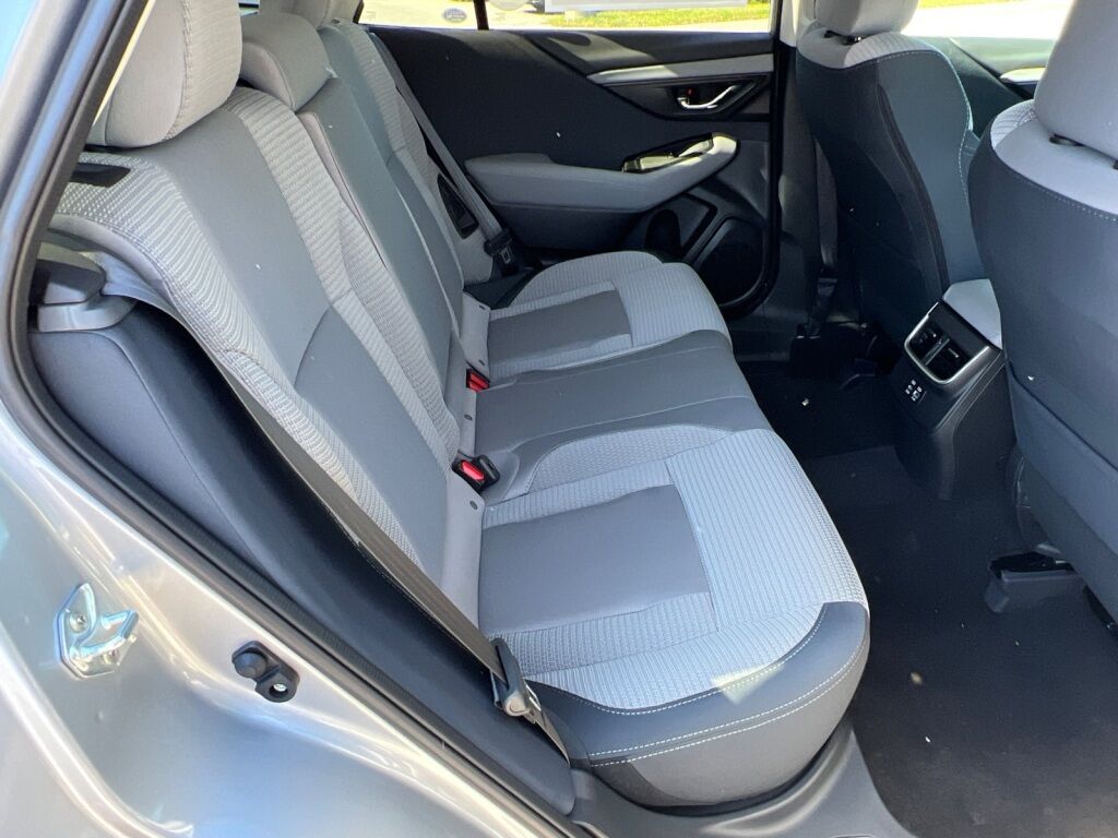 2025 Subaru Outback Premium Hagerstown MD