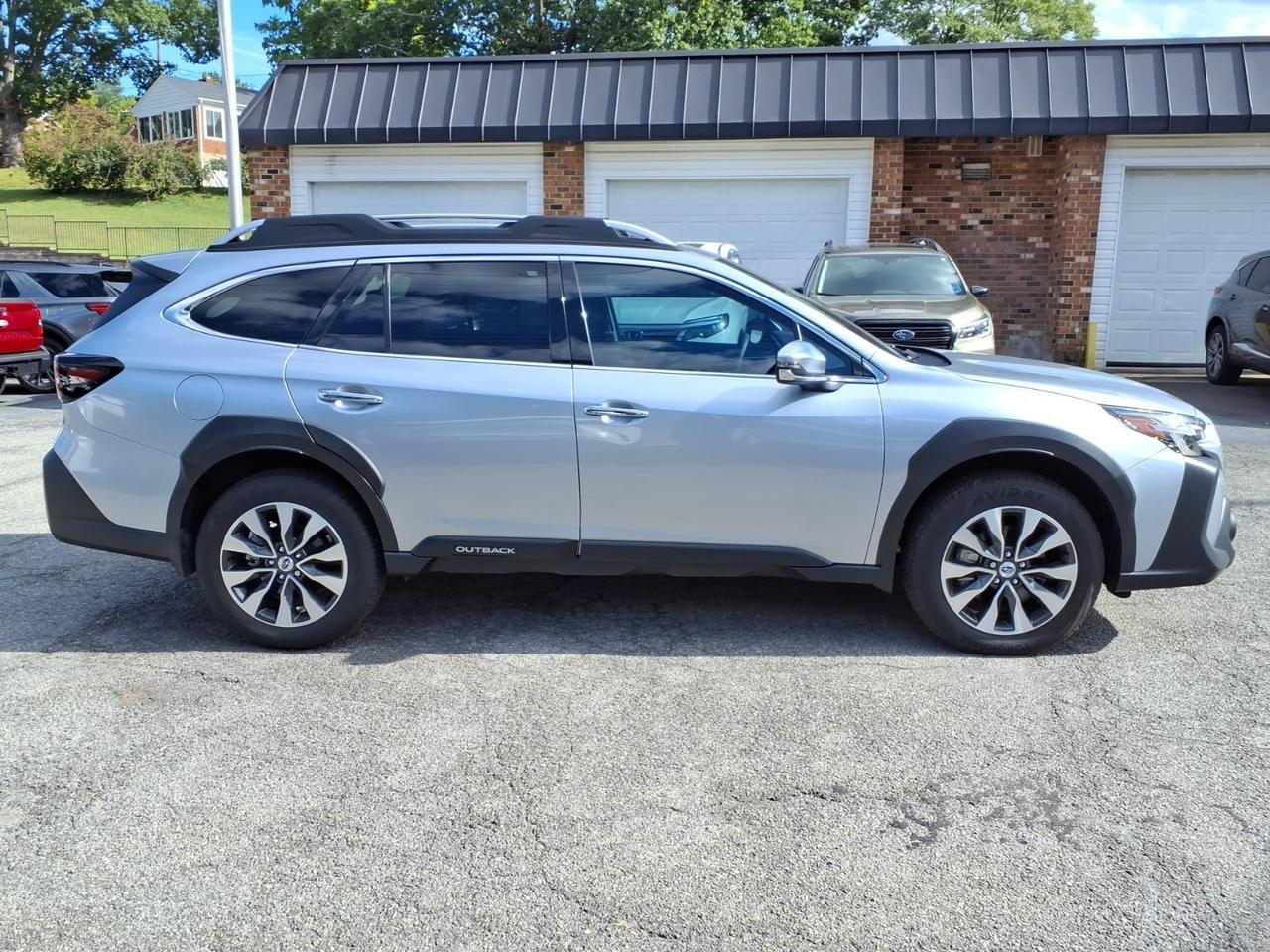 2025 Subaru Outback Touring XT