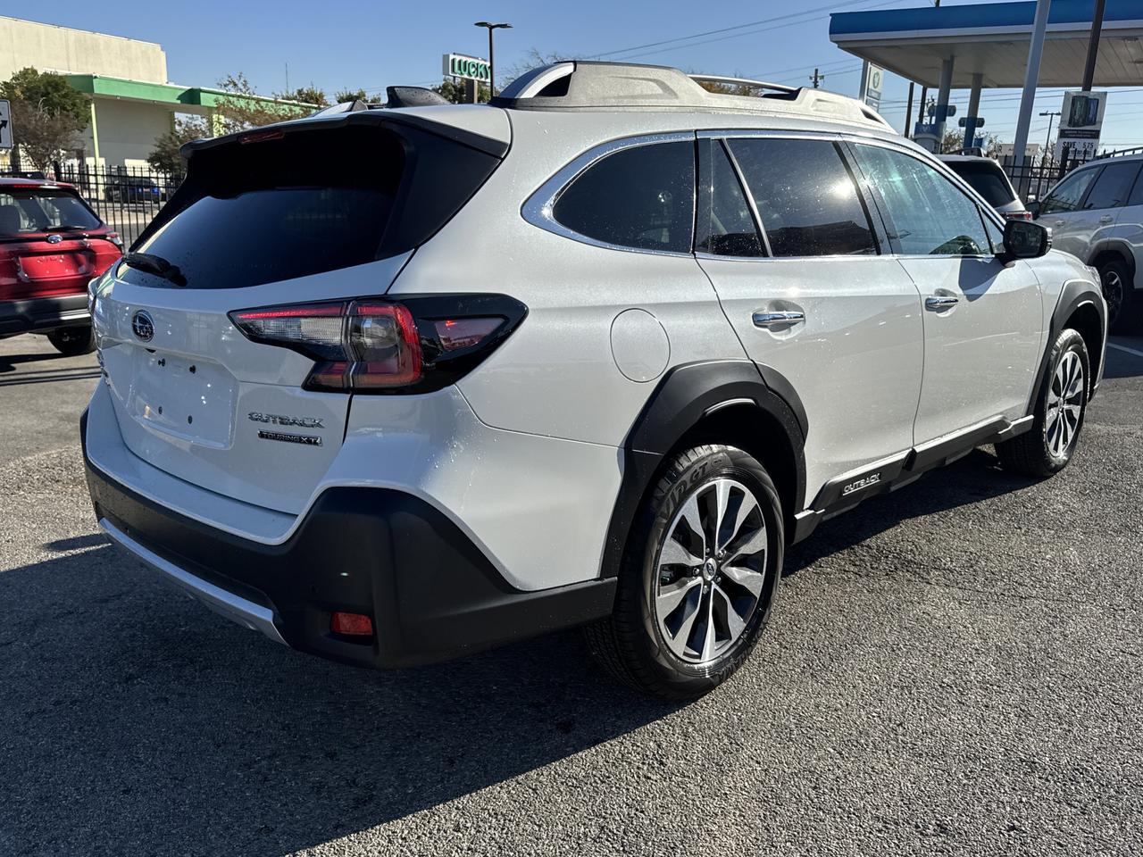 2025 Subaru Outback Touring XT