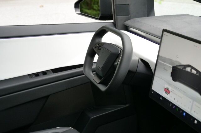 2025 Tesla Cybertruck Cyberbeast / Full Self Driving PKG / Tri Motor AWD! High Point NC