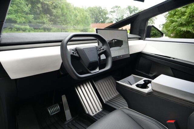 2025 Tesla Cybertruck Cyberbeast / Full Self Driving PKG / Tri Motor AWD! High Point NC