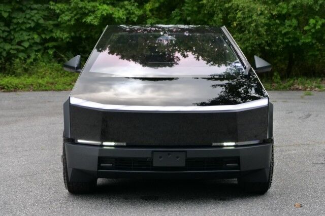 2025 Tesla Cybertruck Cyberbeast / Full Self Driving PKG / Tri Motor AWD! High Point NC